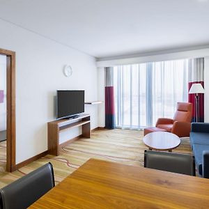 One-Bedroom King Suite
